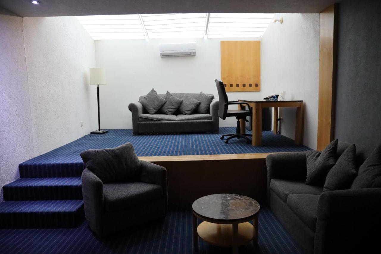 Real Inn نويفو لاريدو المظهر الخارجي الصورة